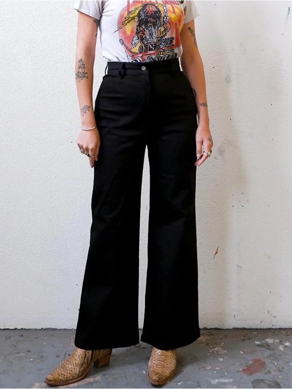 High-Waist Black Flared Jeans